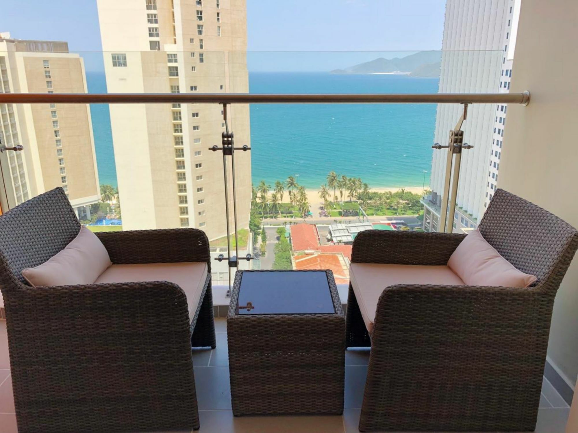 Parama Apartments Balcony Beachfront Nha Trang Exterior photo
